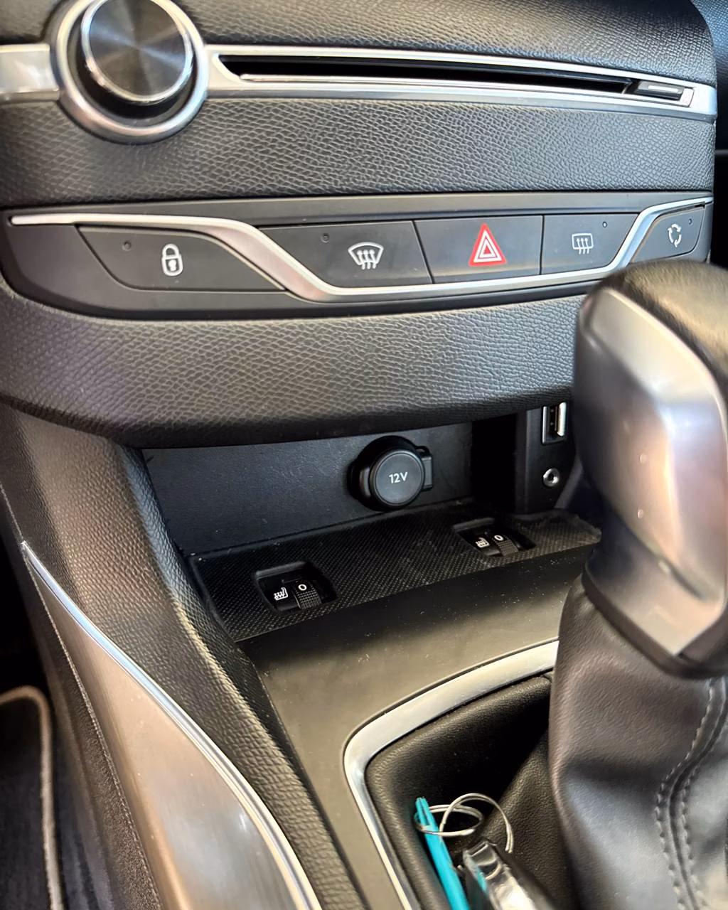 Peugeot 308 фото 12