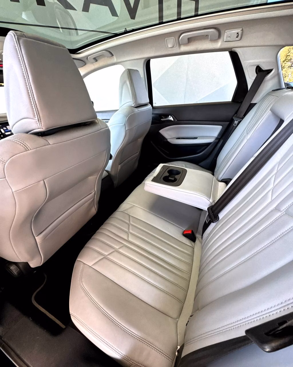 Peugeot 308 фото 14