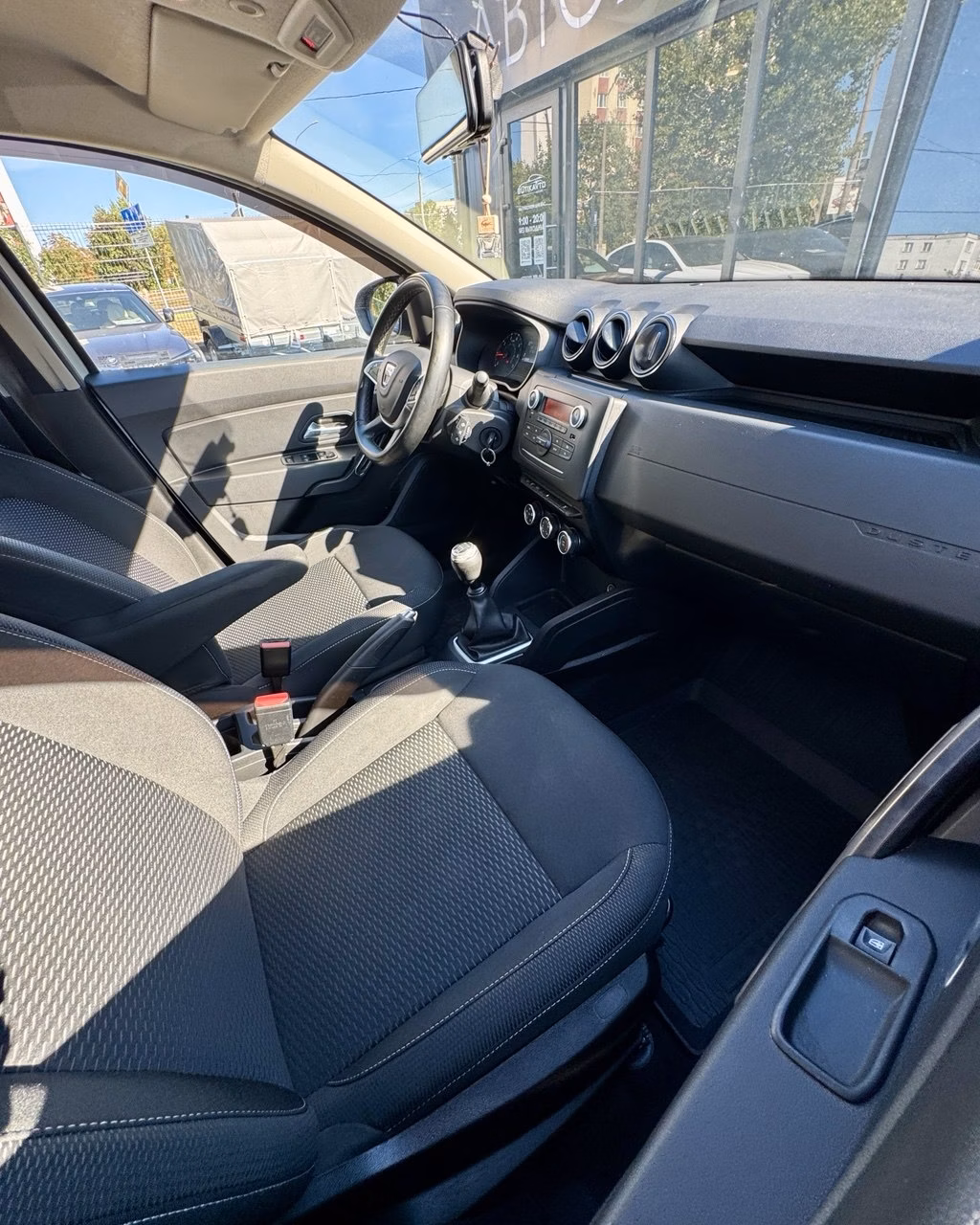 Dacia Duster фото 14
