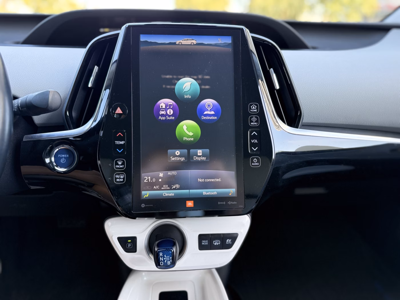 Toyota Prius Prime фото 10