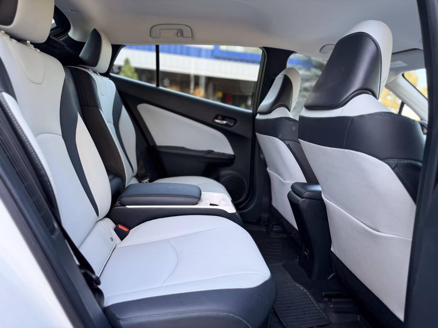 Toyota Prius Prime фото 22