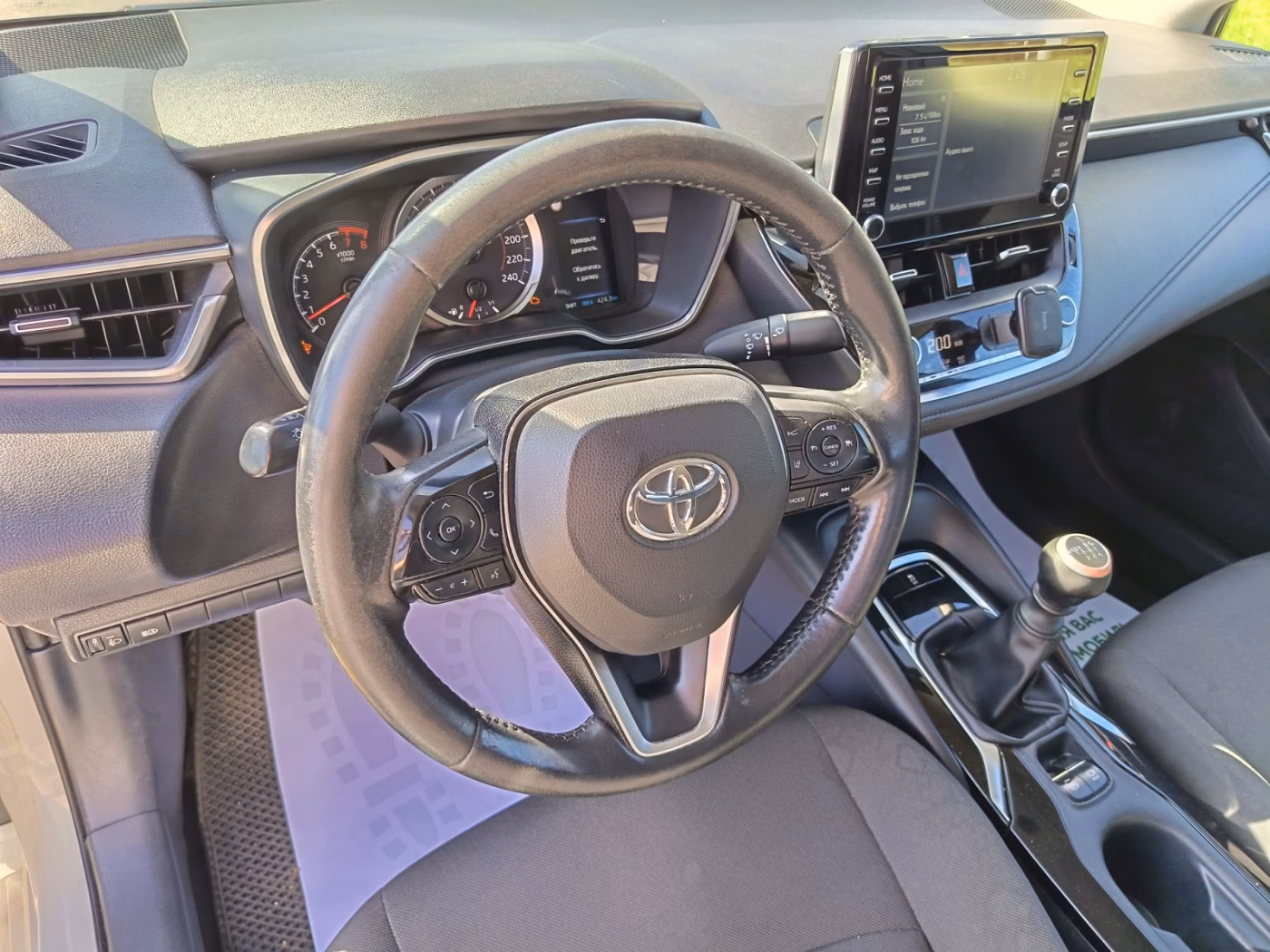 Toyota Corolla фото 14