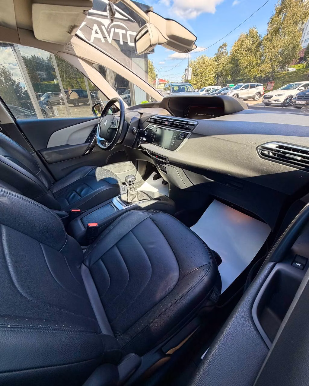 Citroen C4 Picasso фото 10