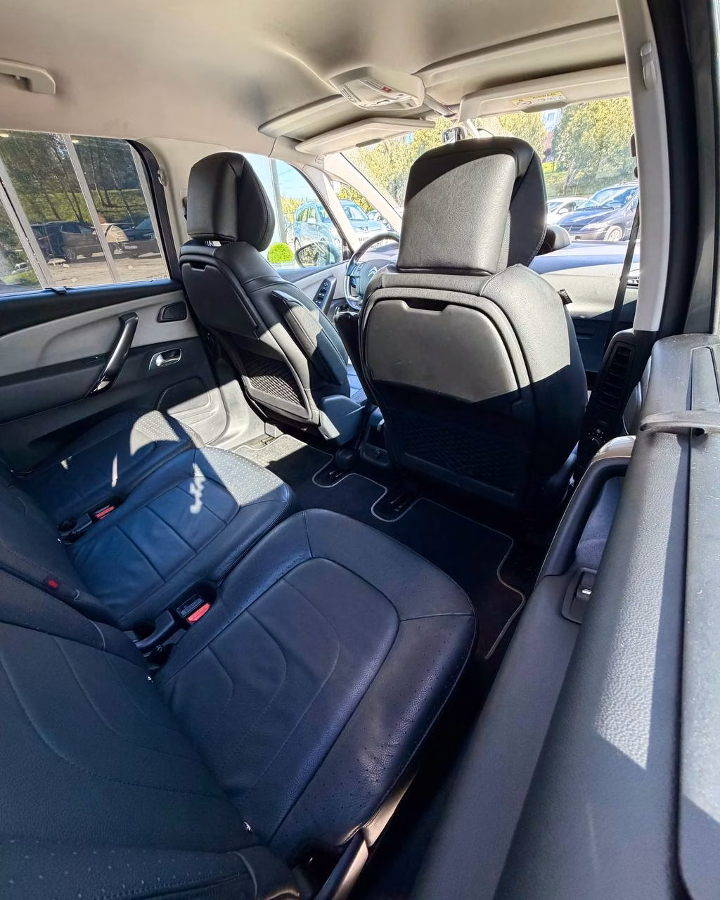 Citroen C4 Picasso фото 11