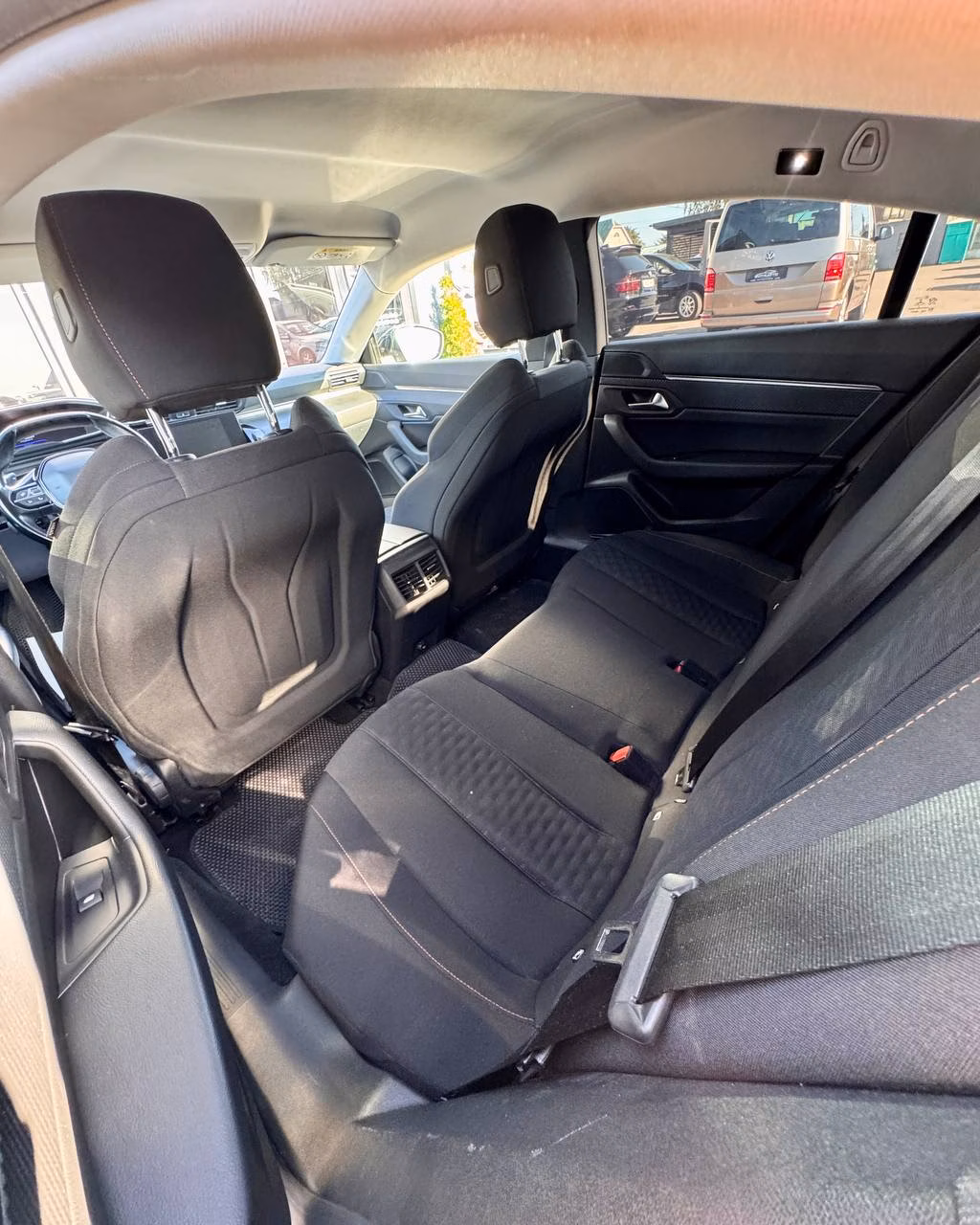 Peugeot 508 фото 11