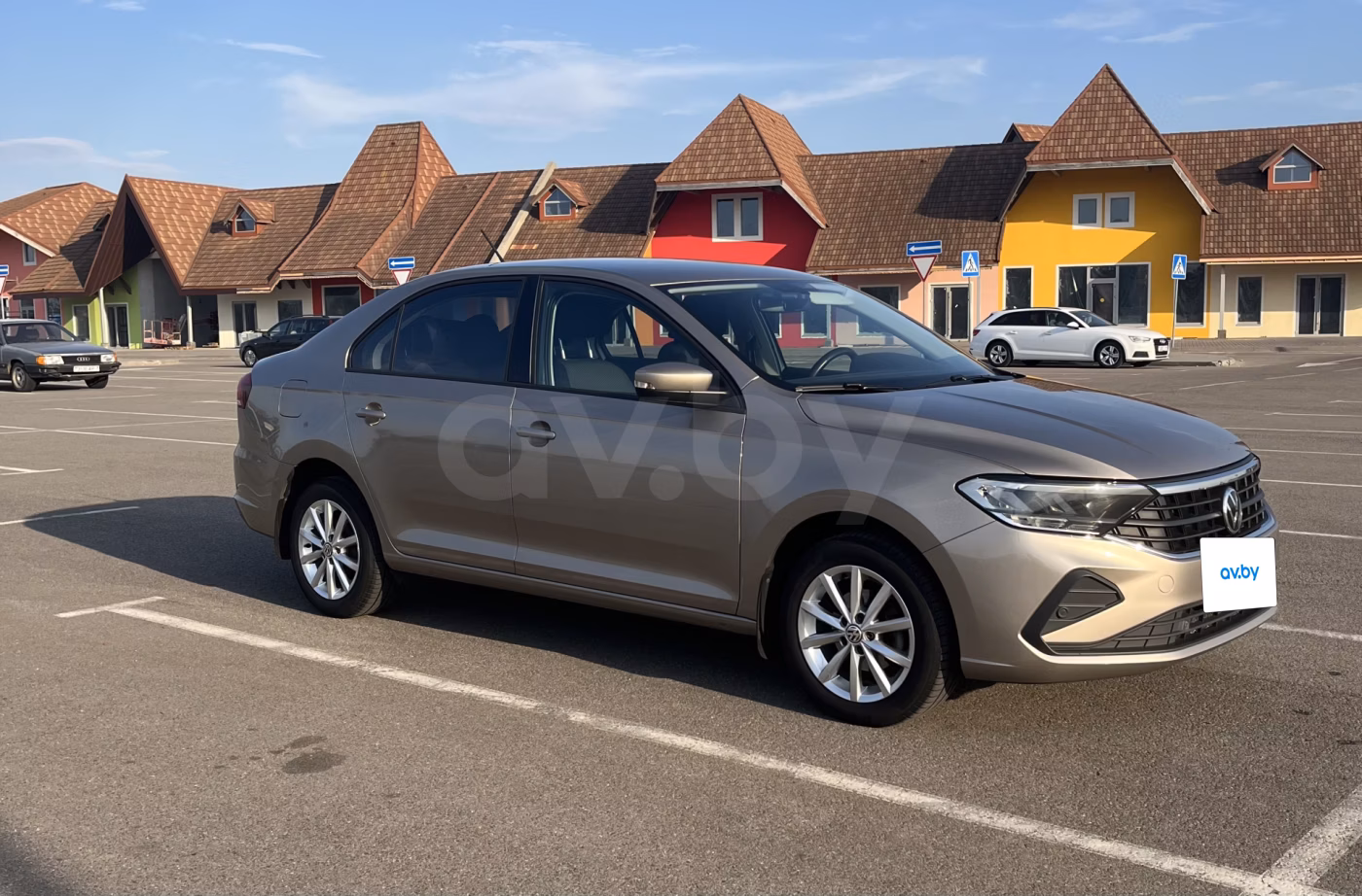 Volkswagen Polo Sedan фото 6