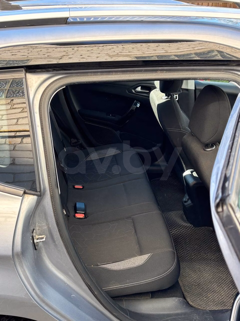 Peugeot 2008 фото 6