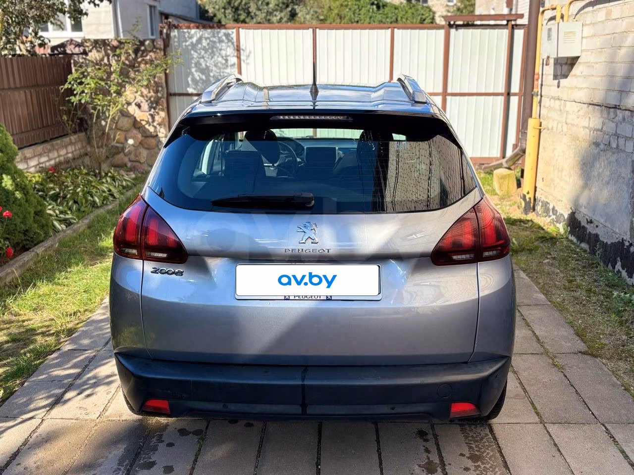 Peugeot 2008 фото 5