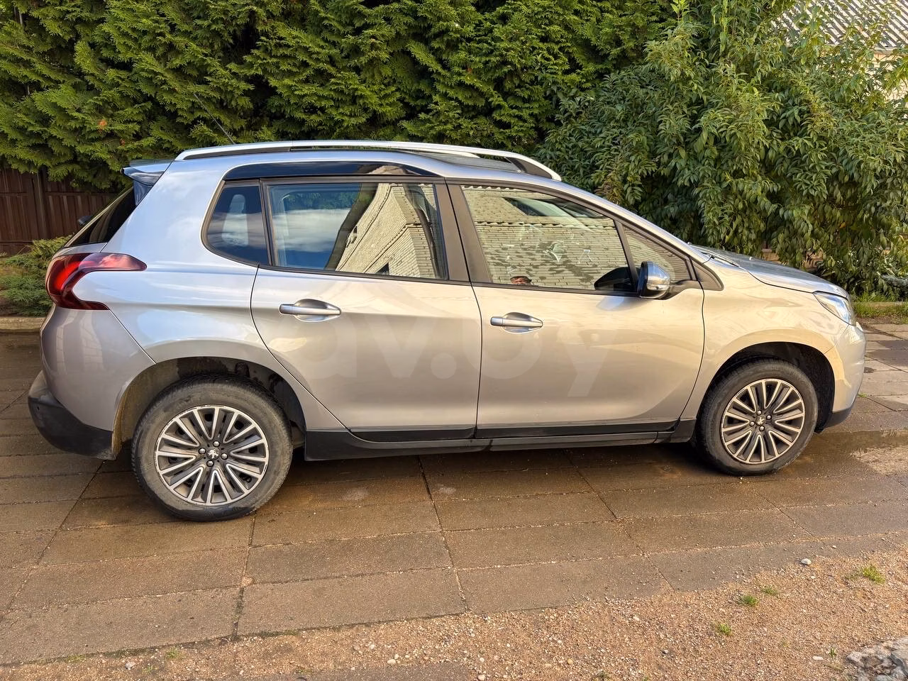 Peugeot 2008 фото 2