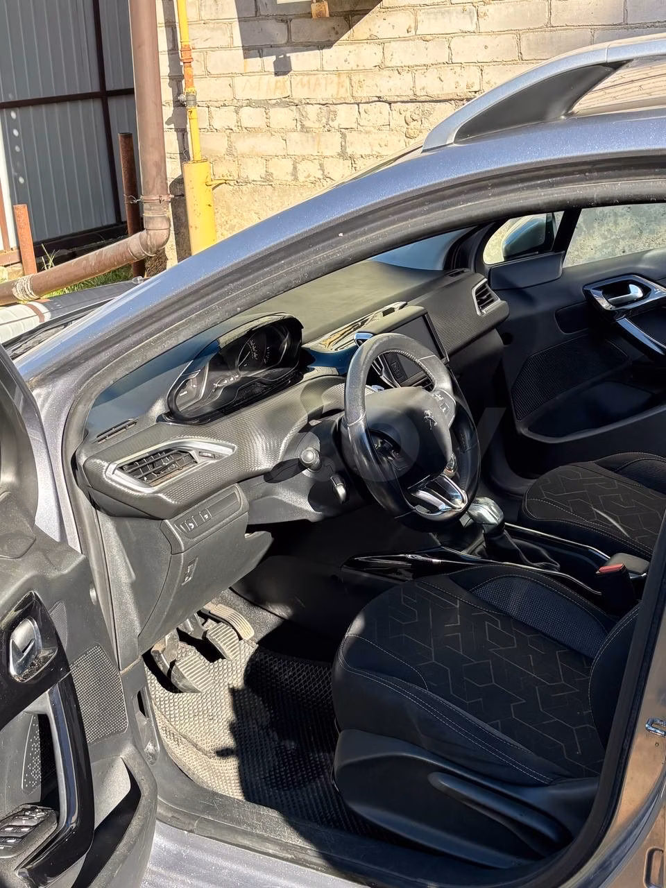 Peugeot 2008 фото 19