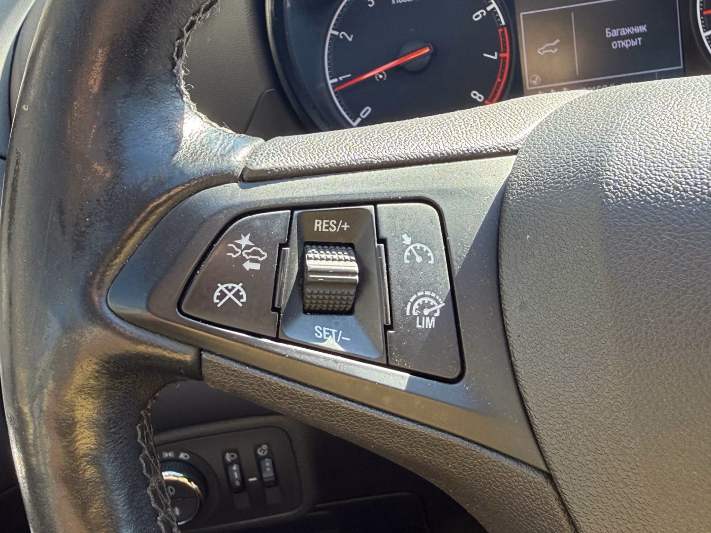 Opel Zafira фото 12