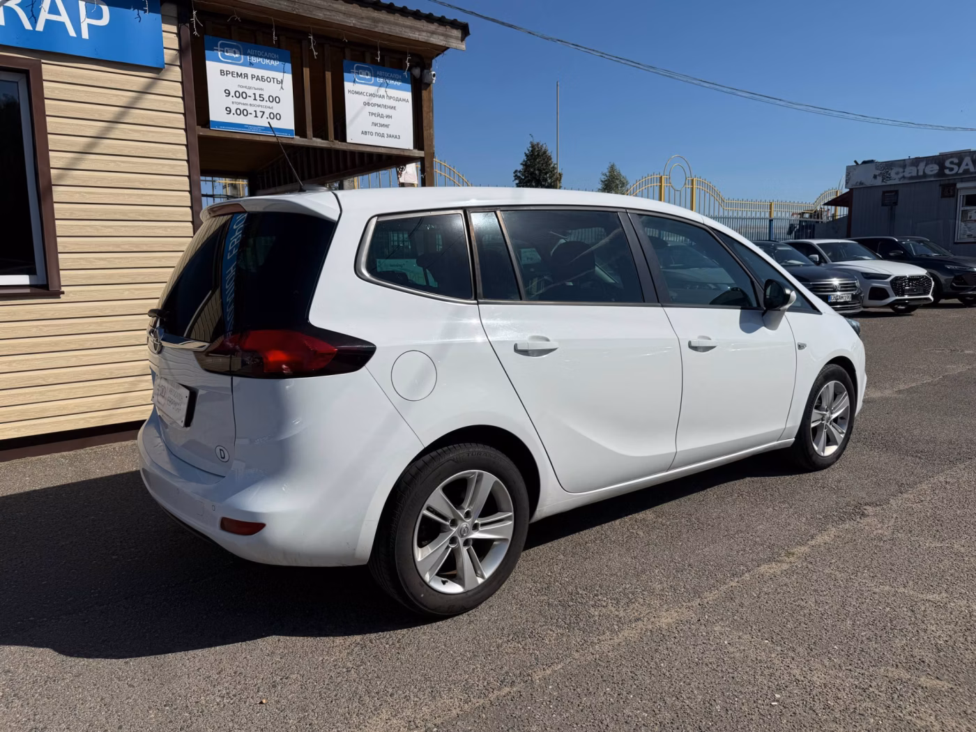 Opel Zafira фото 5