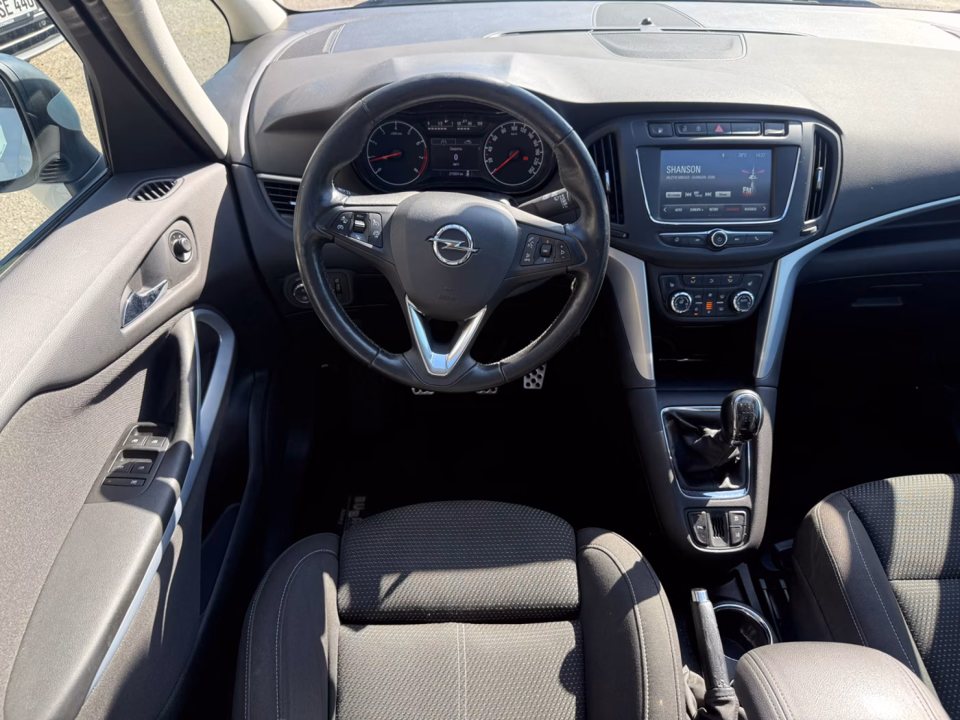 Opel Zafira фото 11