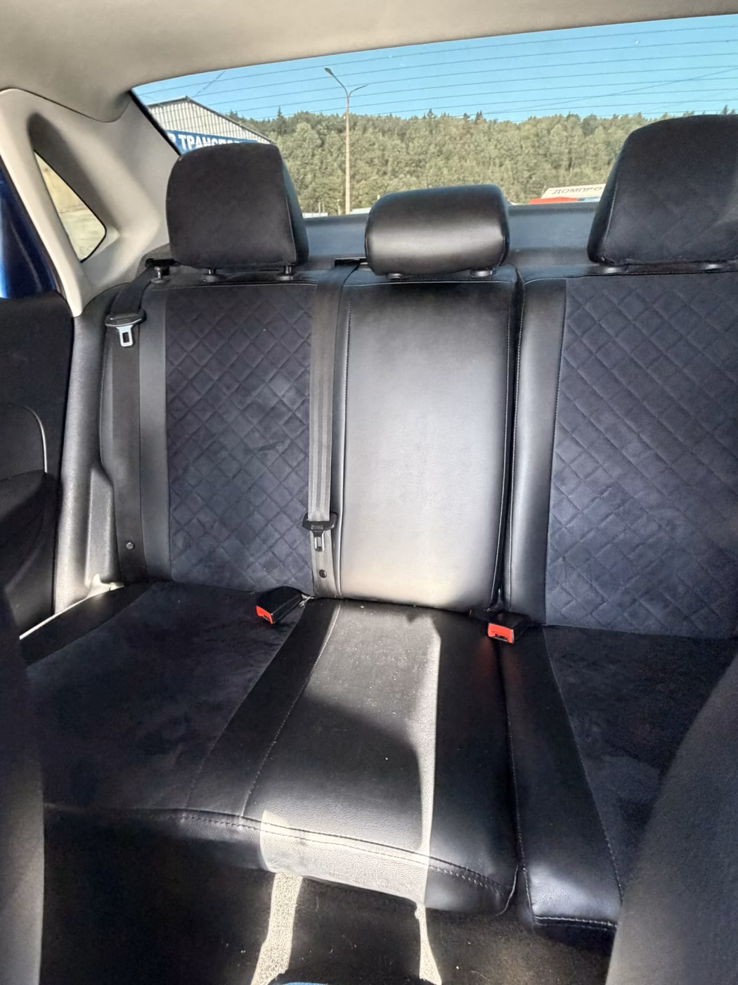 Volkswagen Polo Sedan фото 18