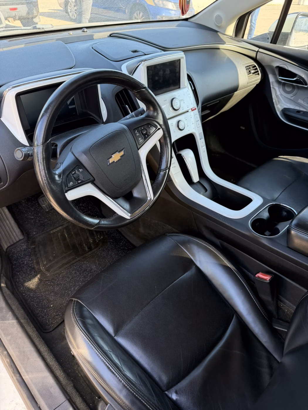 Chevrolet Volt фото 14