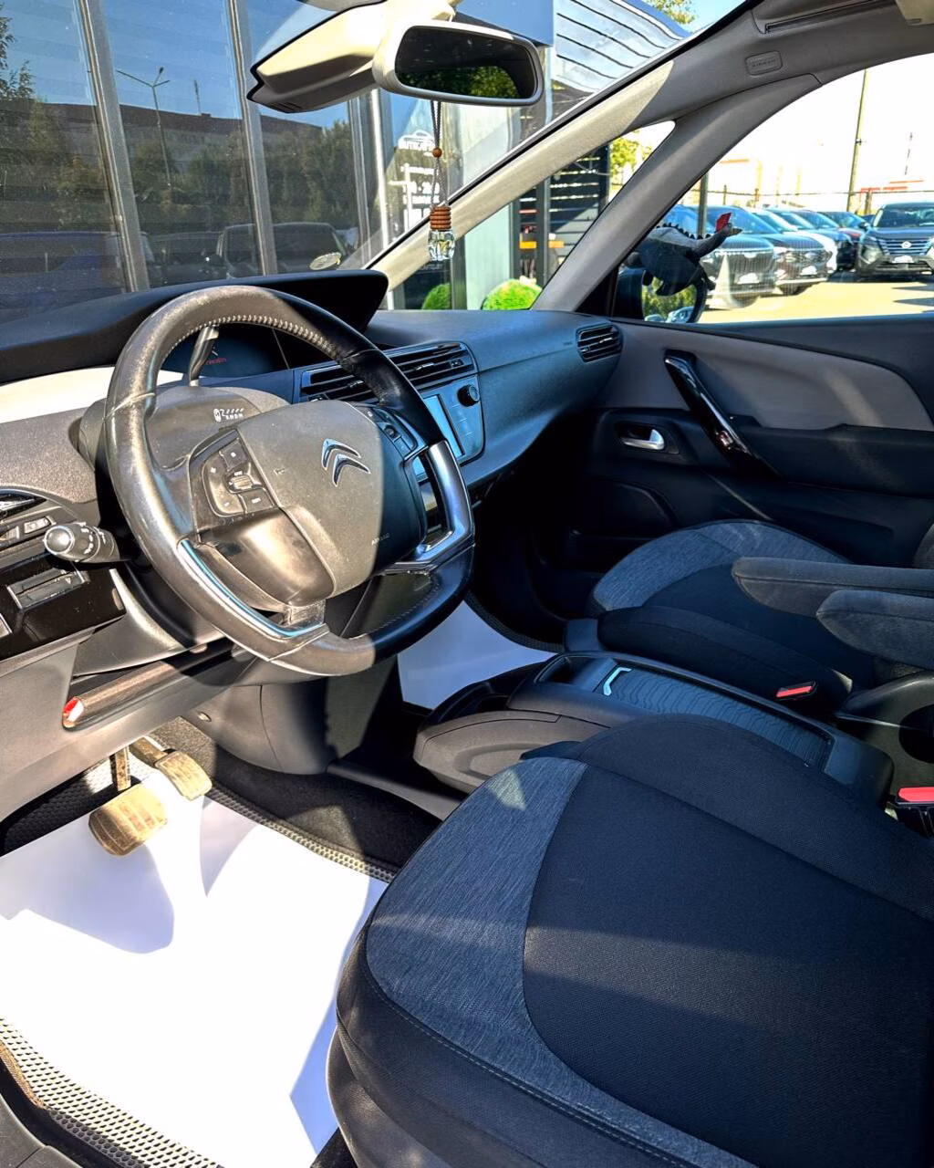 Citroen C4 Grand Picasso фото 9