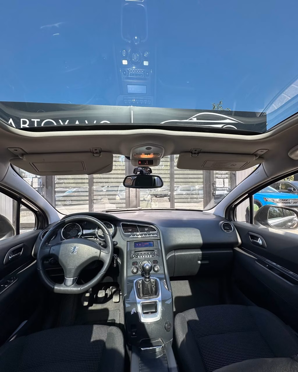 Peugeot 5008 фото 9