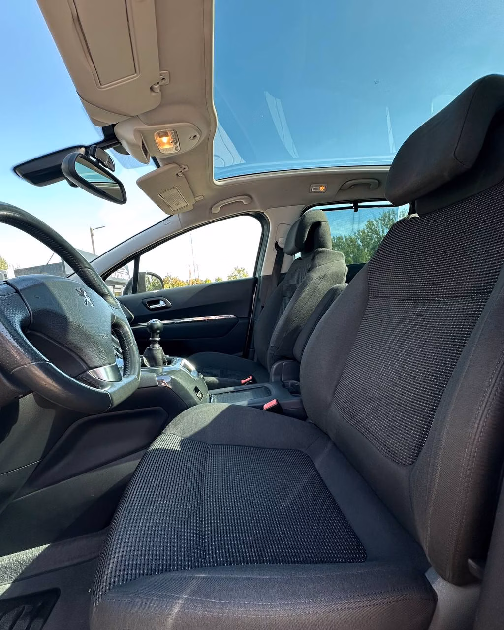Peugeot 5008 фото 7