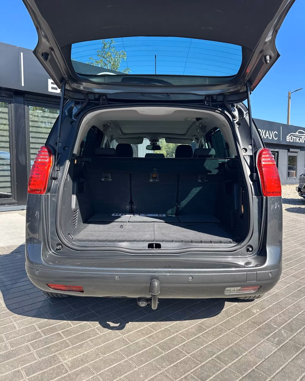 Peugeot 5008 фото 10