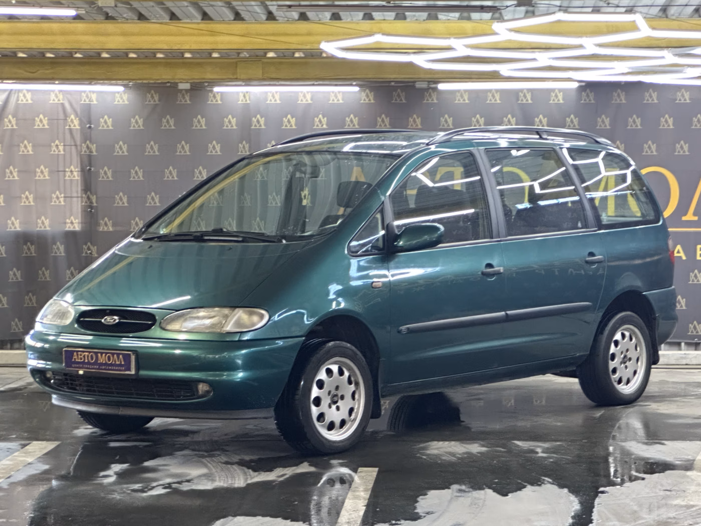 Ford Galaxy фото 3