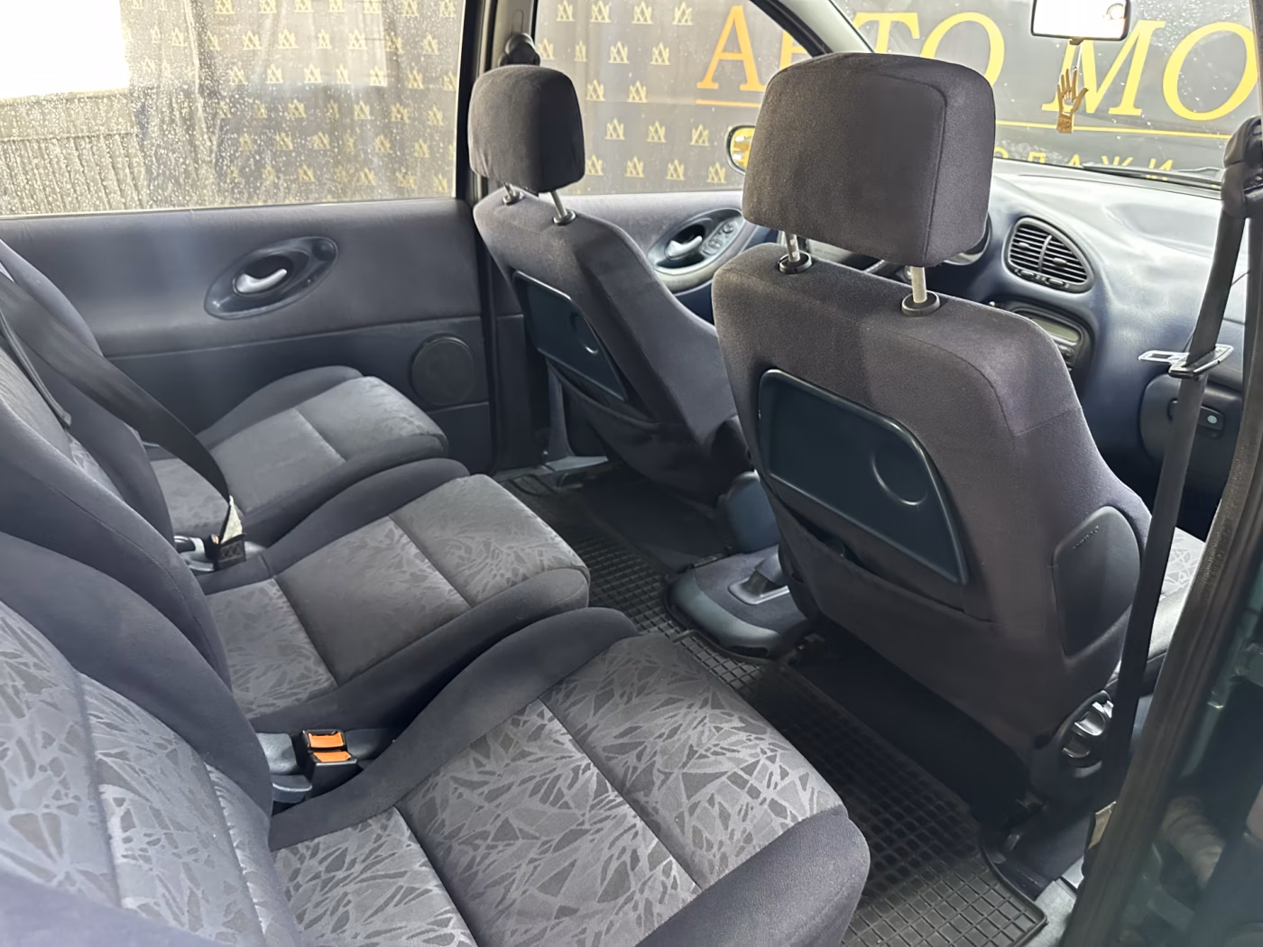 Ford Galaxy фото 25