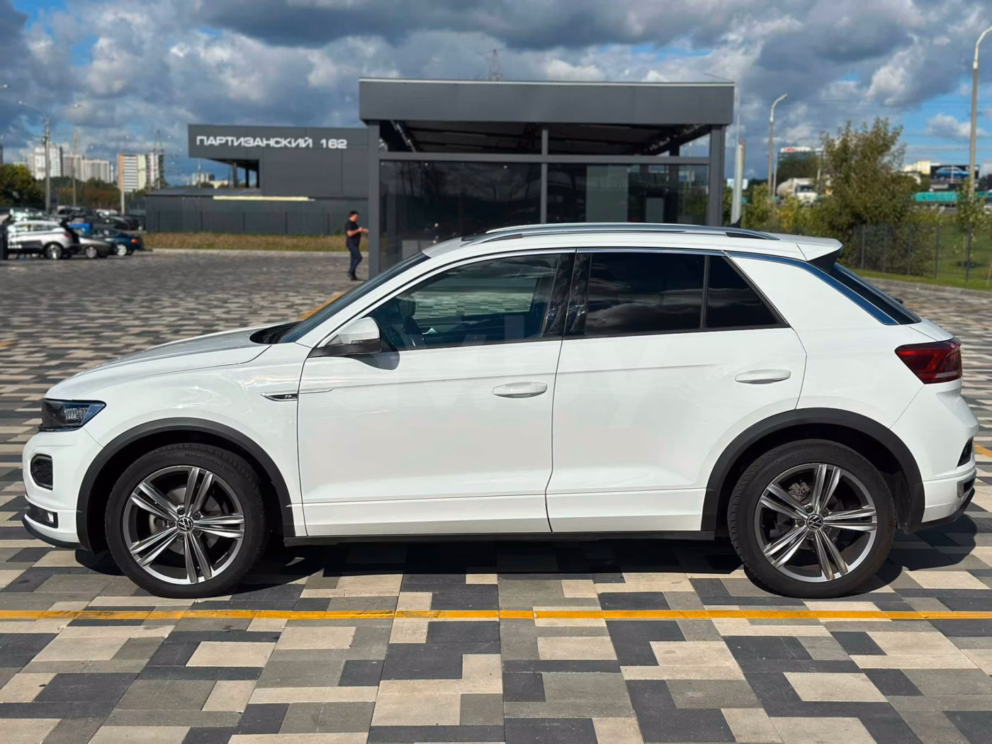Volkswagen T-Roc фото 4