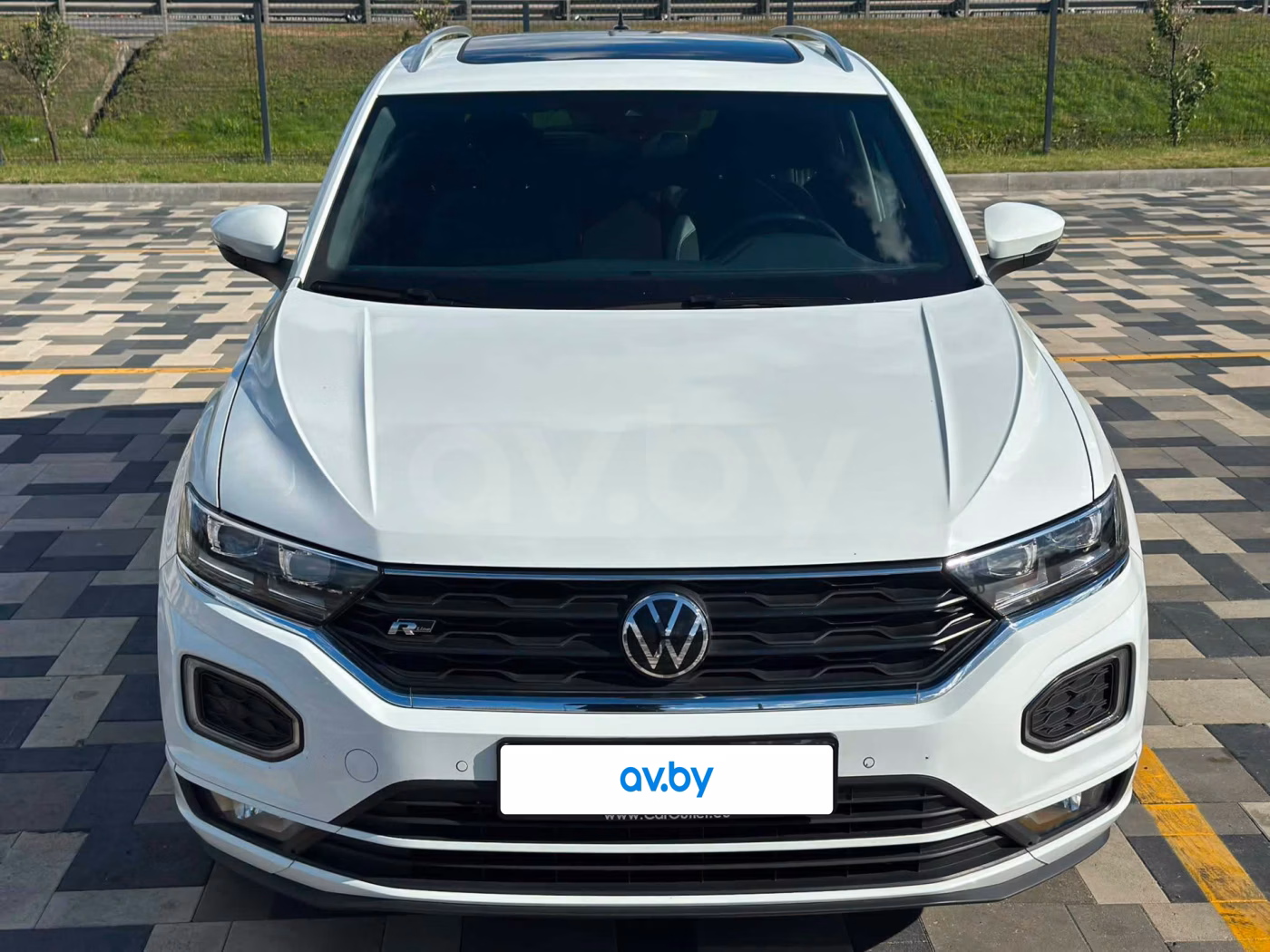 Volkswagen T-Roc фото 2
