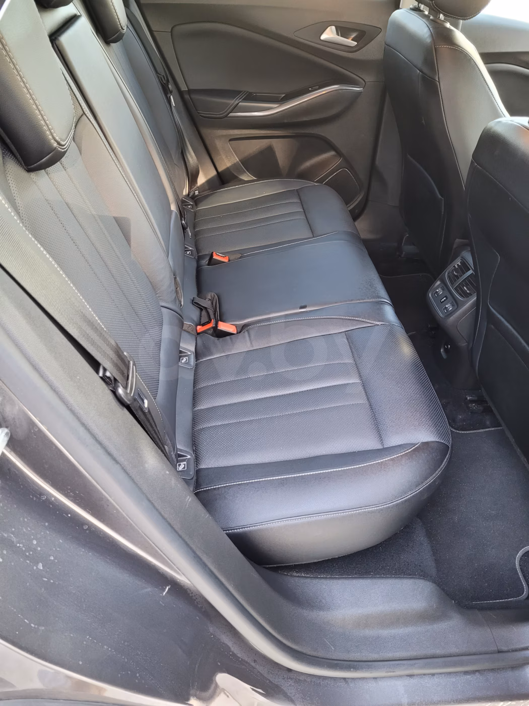Opel Grandland X фото 18
