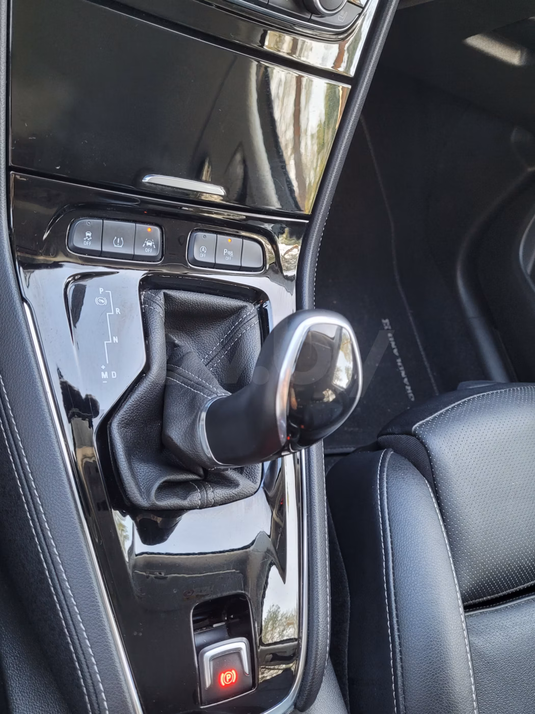 Opel Grandland X фото 11
