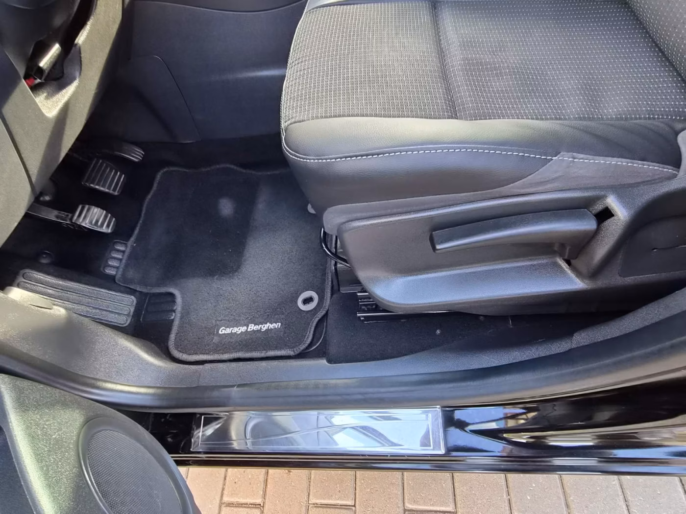 Renault Scenic фото 11