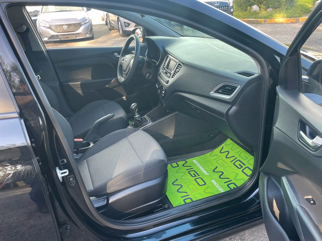 Hyundai Accent фото 9