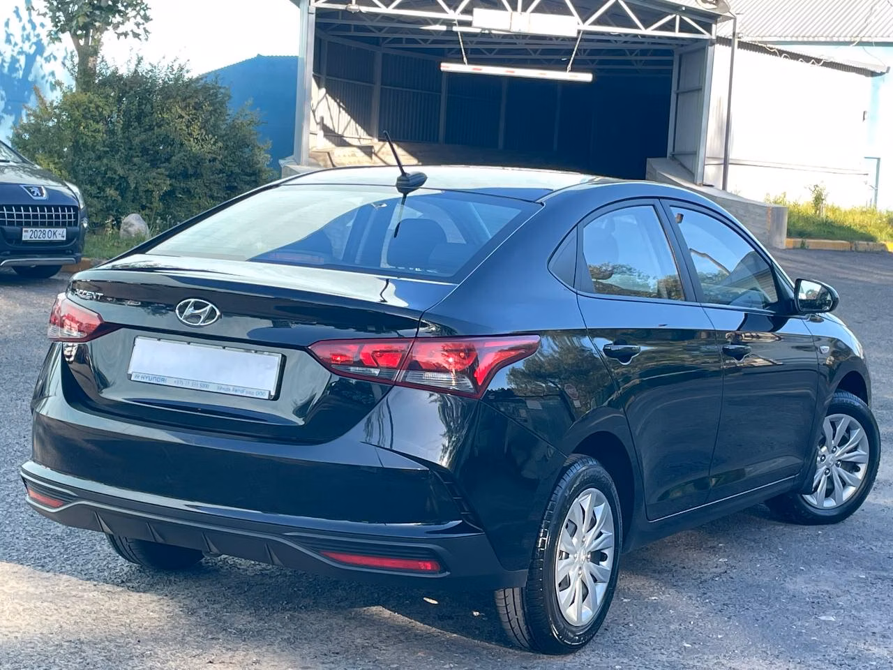 Hyundai Accent фото 3