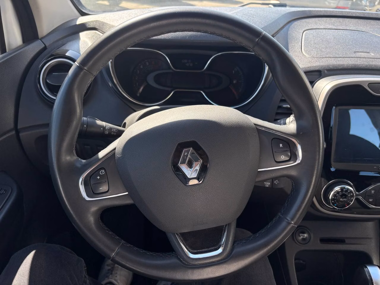 Renault Kaptur фото 11