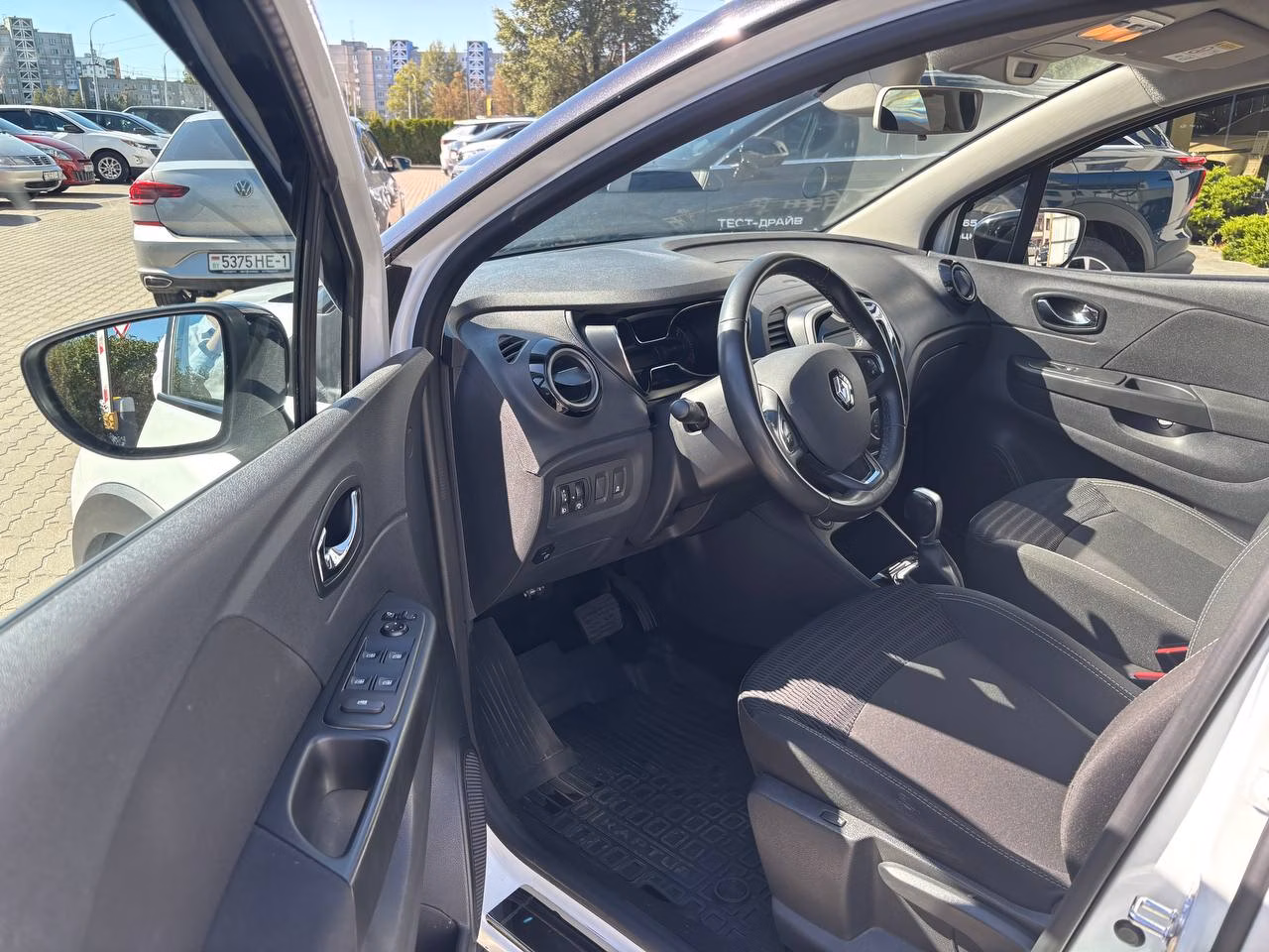 Renault Kaptur фото 9