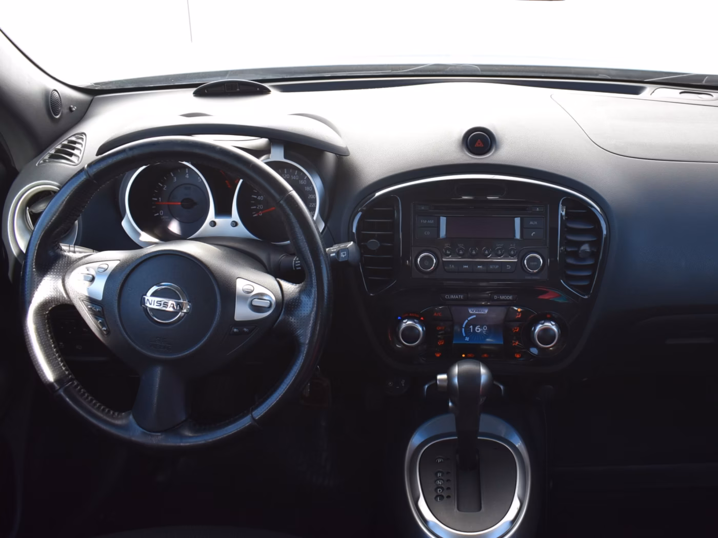 Nissan Juke фото 11