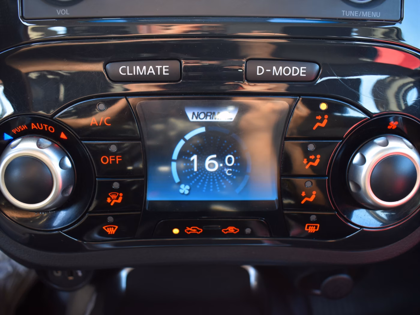 Nissan Juke фото 14