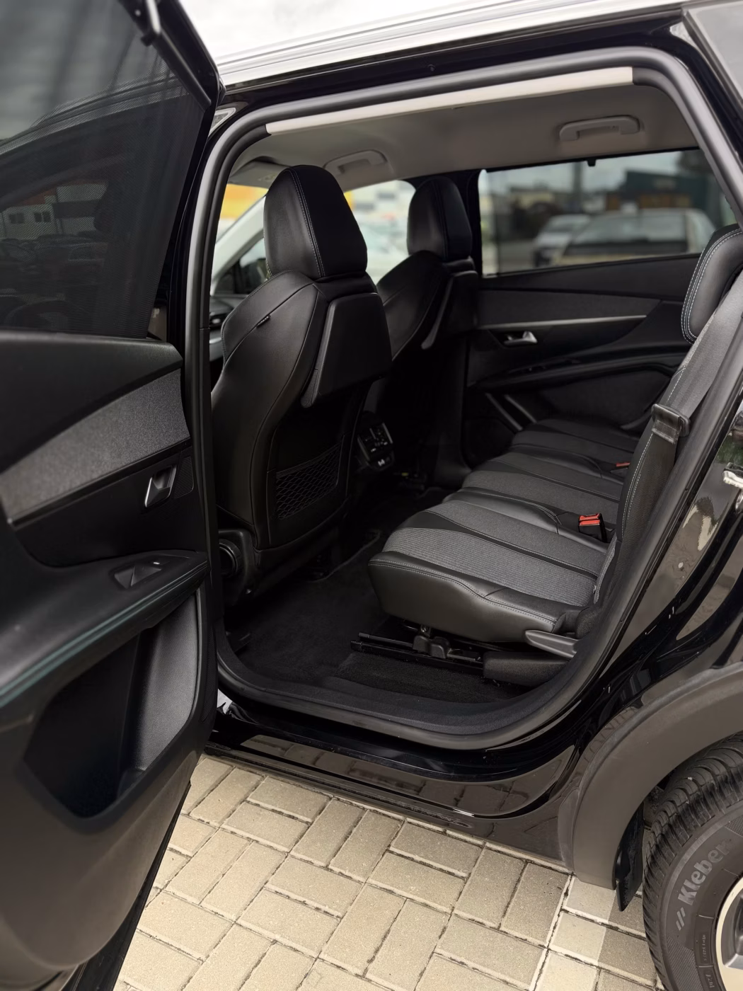Peugeot 5008 фото 23