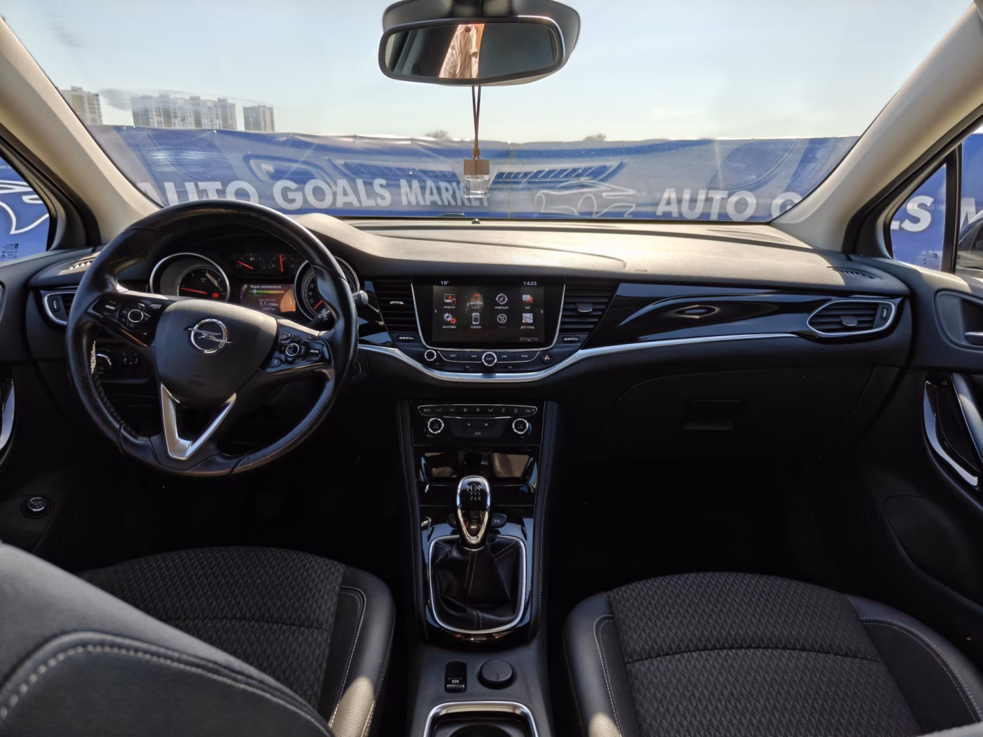 Opel Astra фото 25