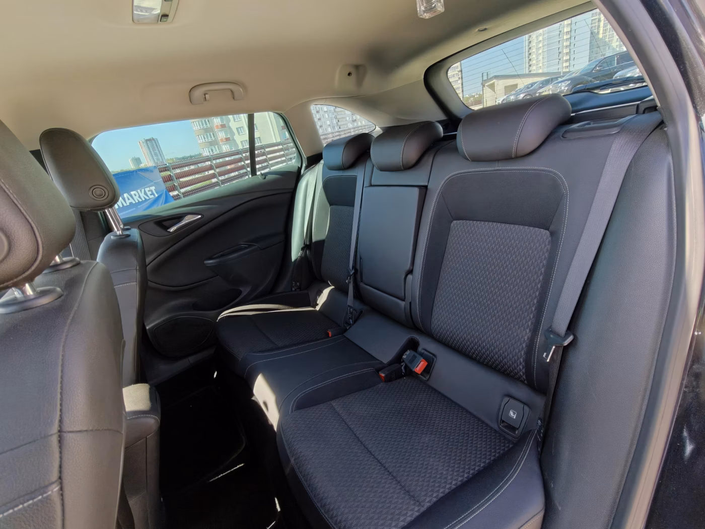 Opel Astra фото 23