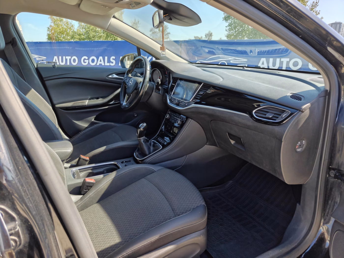 Opel Astra фото 29