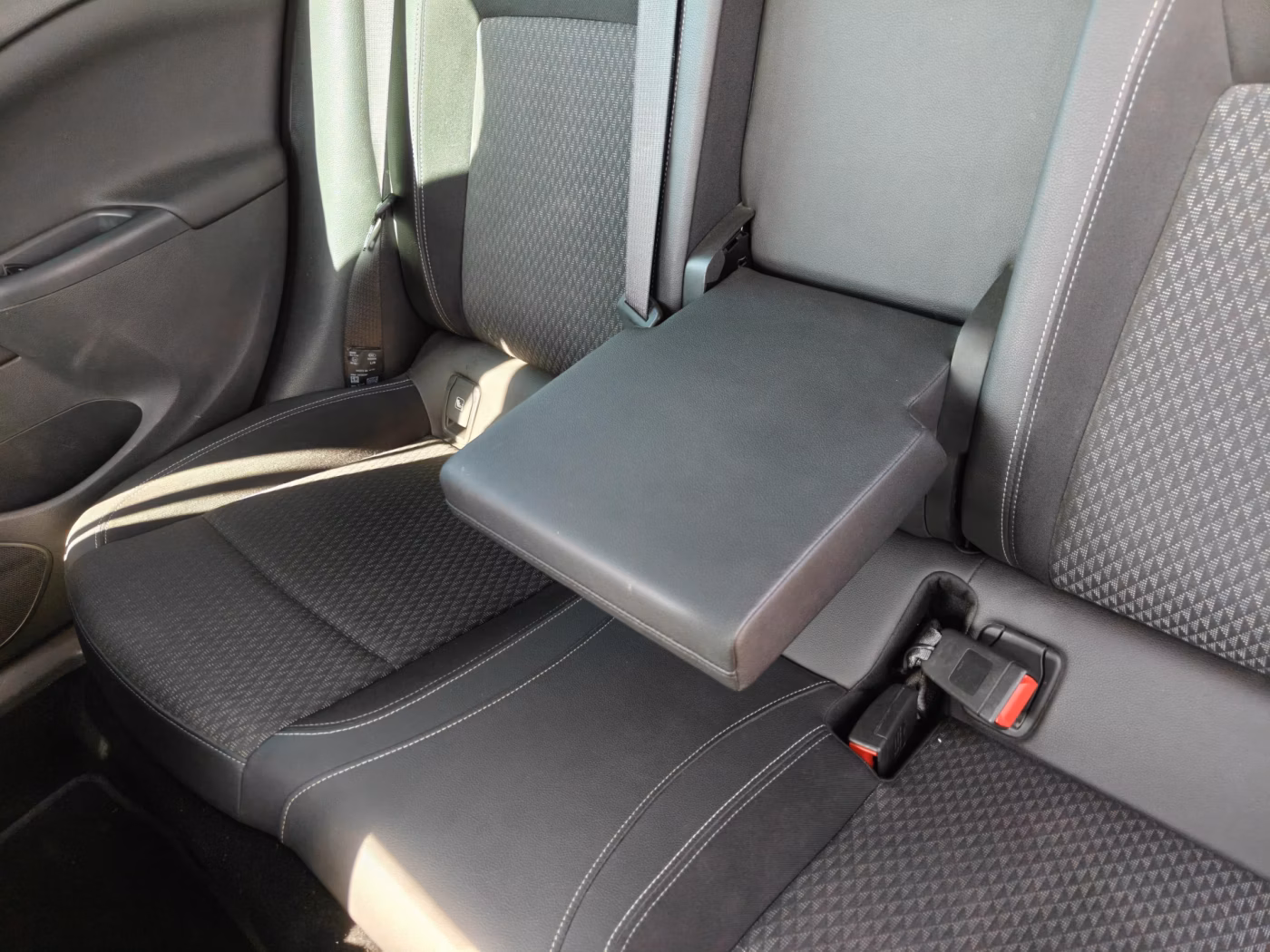 Opel Astra фото 24