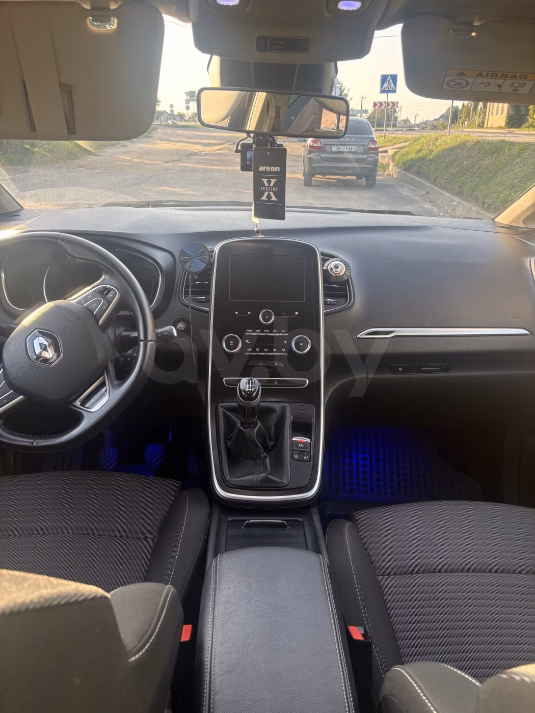Renault Grand Scenic фото 8