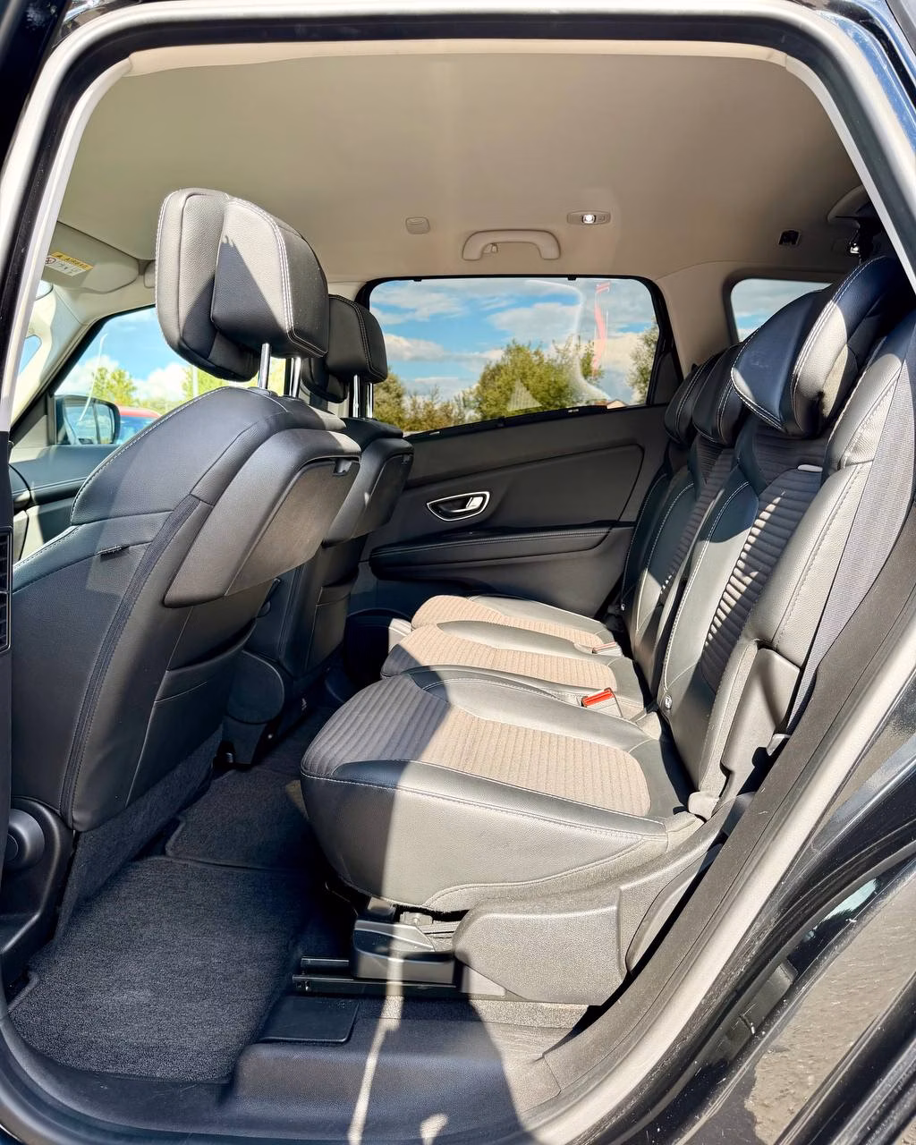 Renault Grand Scenic фото 12
