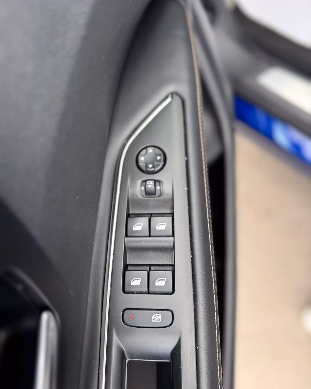 Peugeot 3008 фото 24