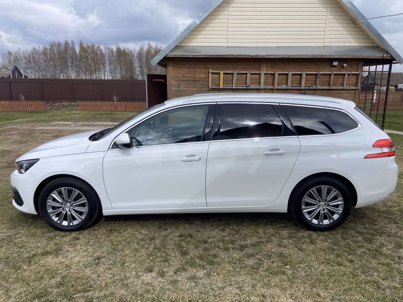 Peugeot 308 фото 3