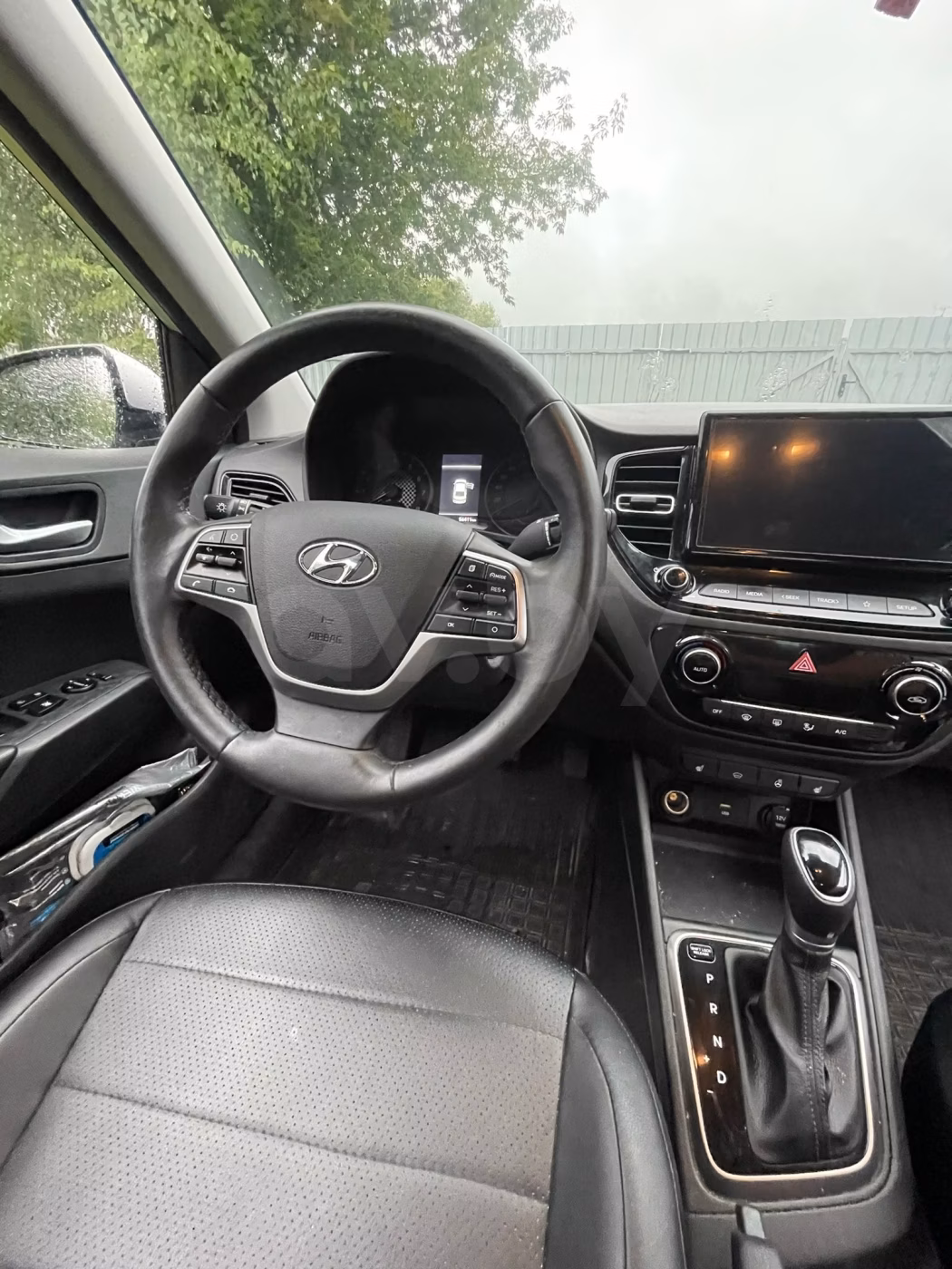 Hyundai Accent фото 2