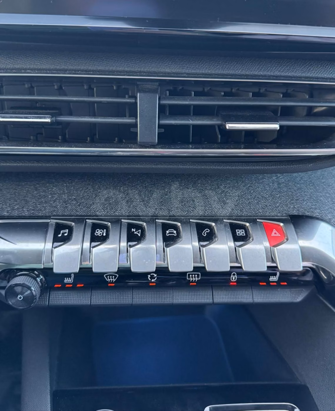 Peugeot 5008 фото 12