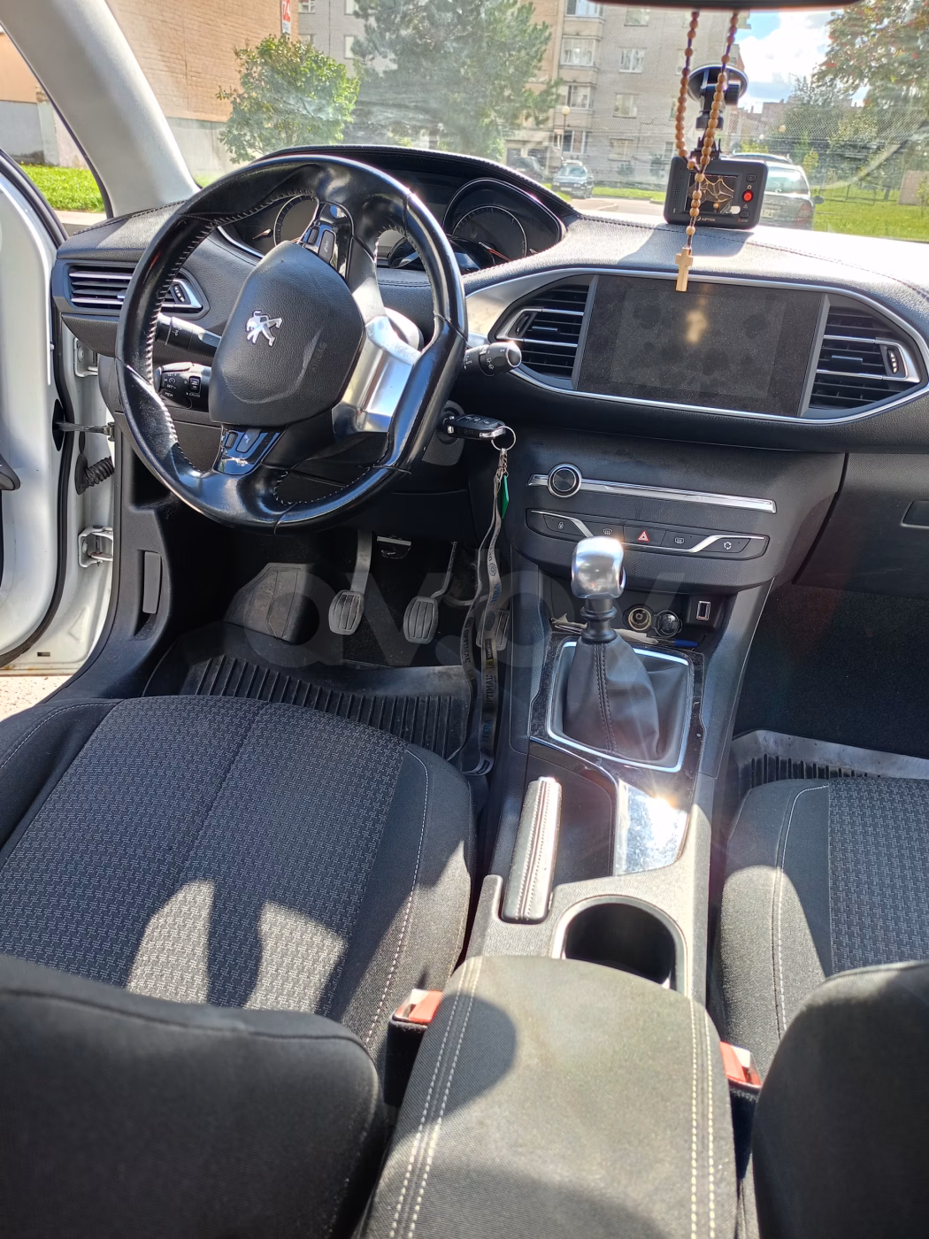 Peugeot 308 фото 6