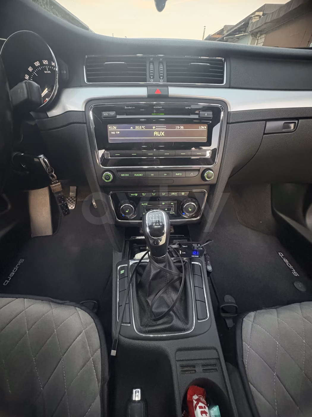 Skoda Superb фото 4