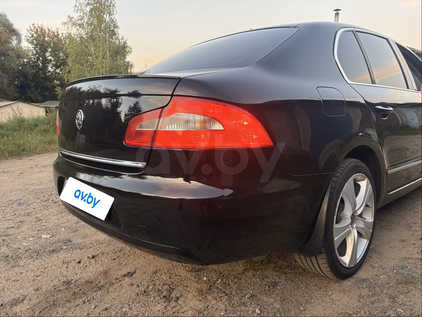 Skoda Superb фото 10